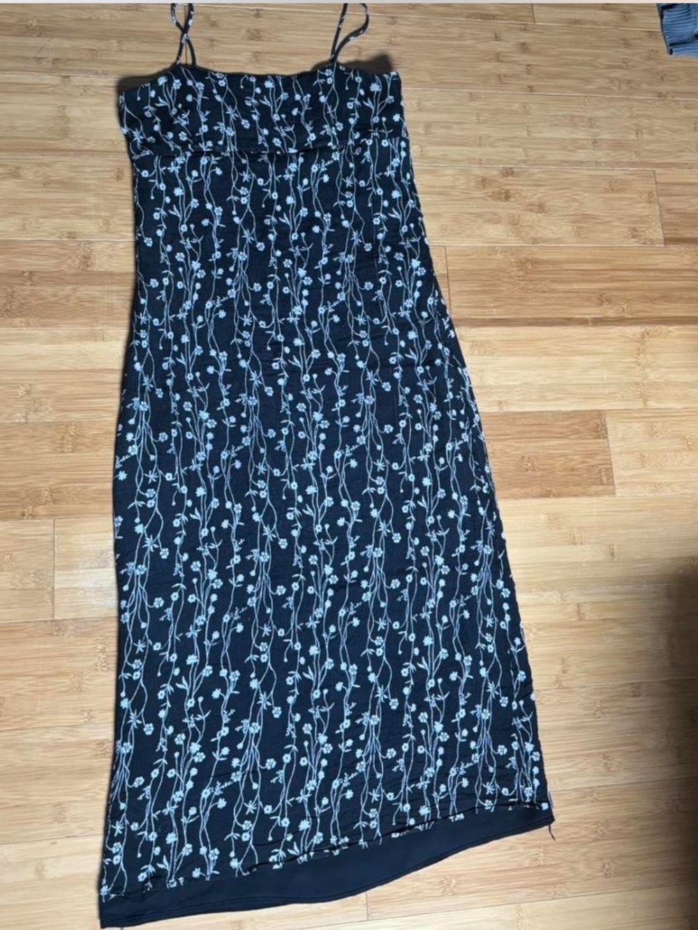 90s spaghetti strapped black floral dress!
